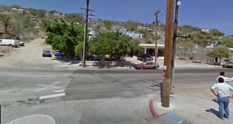 Sierras, Cerros y Volcanes de BCS: CERRO LA CRUZ O COLINA DE LA CRUZ