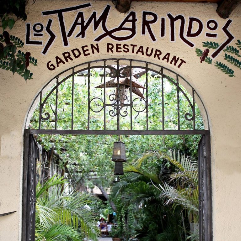 Gran reapertura del Restaurante-Bar “Los Tamarindos Garden” en La Paz BCS, México.