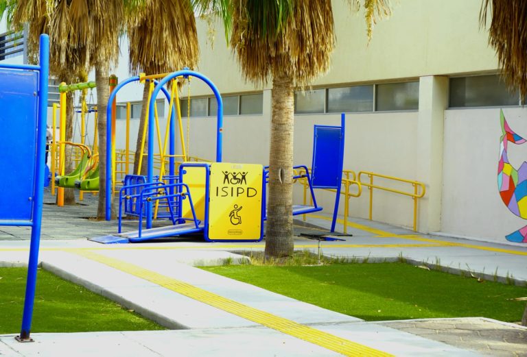 Promueve ISIPD en este Día de la Niñez el uso de los juegos mecánicos infantiles para discapacidad
