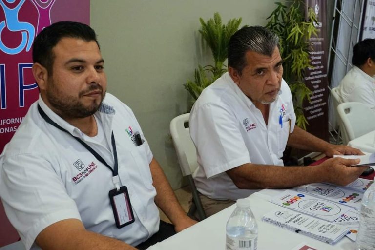 Arrancó con éxito la jornada “Mi Empleo de Verano” organizada por el Servicio Nacional del Empleo (SNE). El Instituto Sudcaliforniano para la Inclusión de las Personas con Discapacidad (ISIPD) la aprovecho para ofertar empleo a personas con discapacidad.